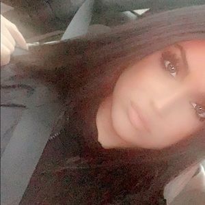 Meet your Posher, Dana